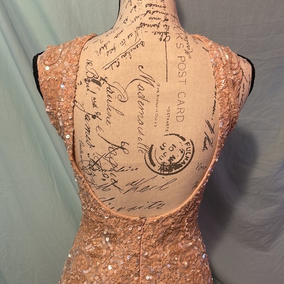 SCALA beaded cocktail dress in melon sz 4 BACKLESS - Picture 4 of 6